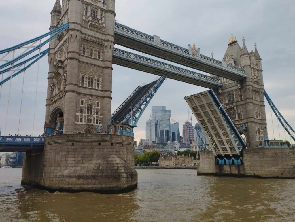 tower bridge